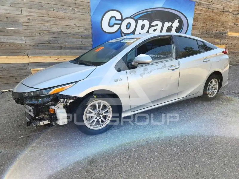 2021 Toyota PRIUS photo