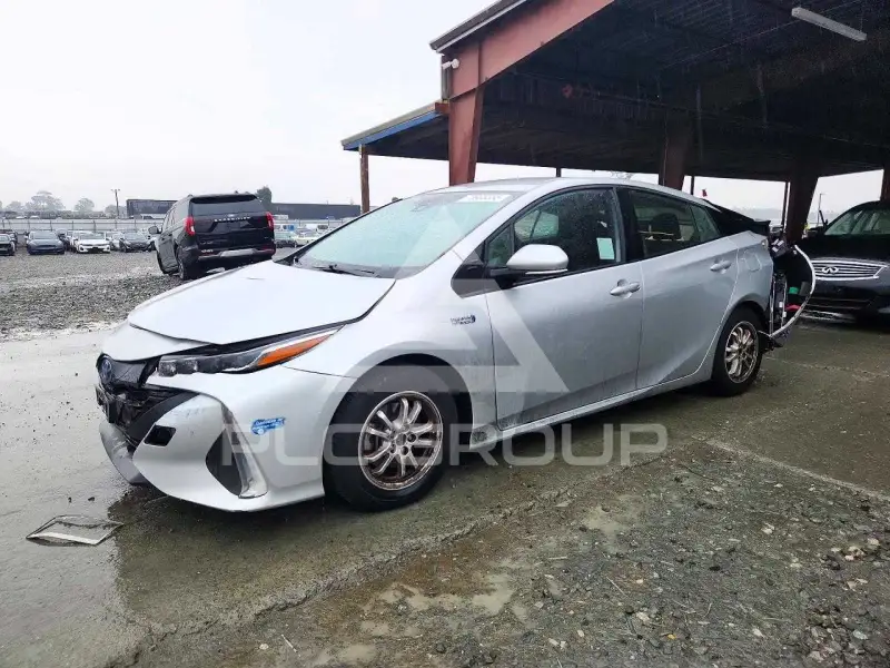 2021 Toyota PRIUS фото