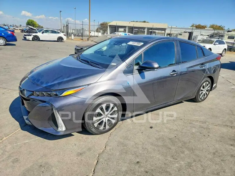 2021 Toyota PRIUS фото