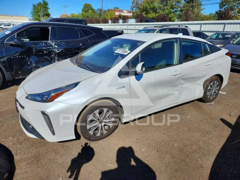 2021 Toyota PRIUS фото