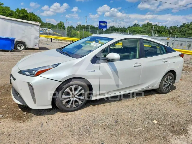 2021 Toyota PRIUS photo