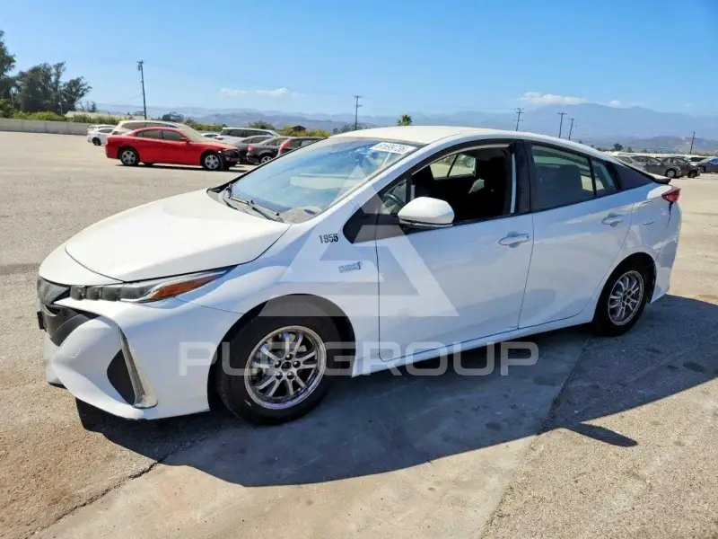 2021 Toyota PRIUS photo