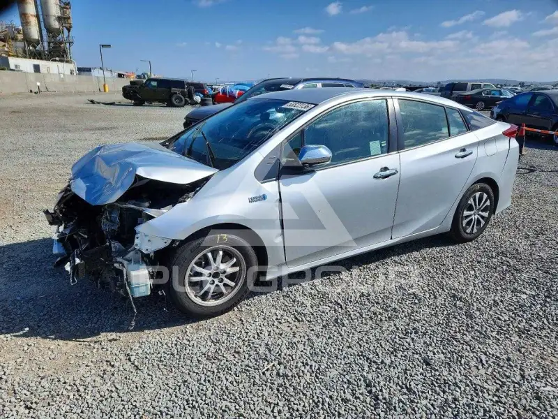 2021 Toyota PRIUS фото