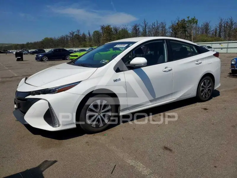 2021 Toyota PRIUS photo