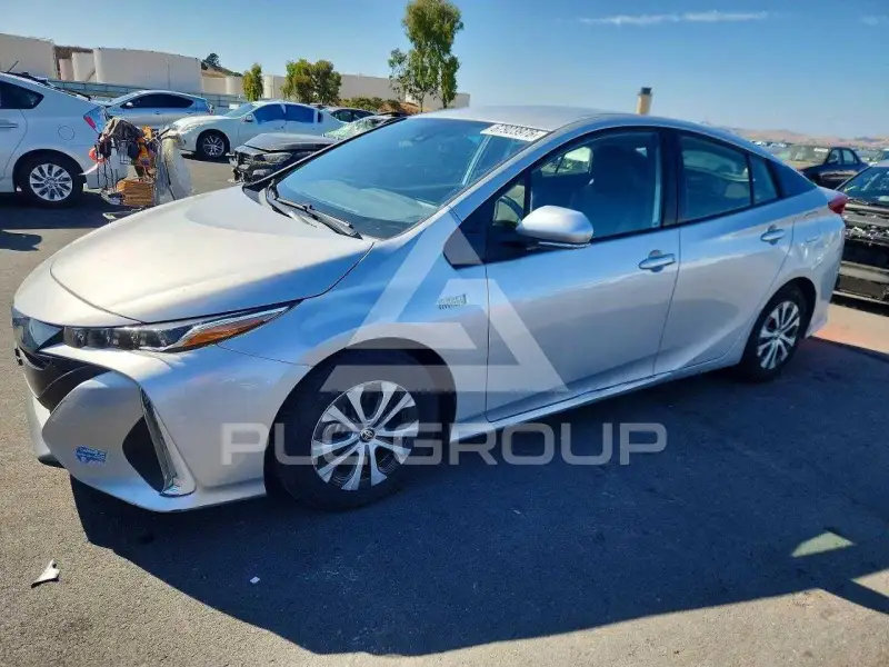 2021 Toyota PRIUS photo