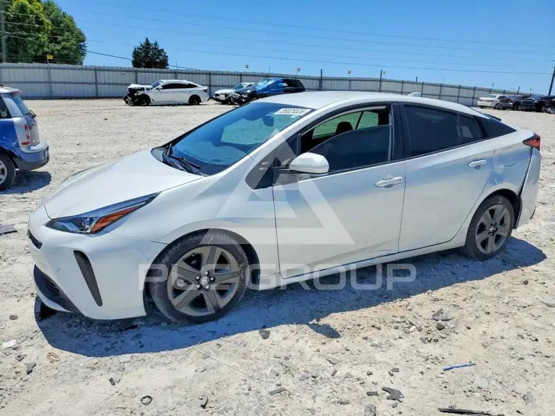2021 Toyota PRIUS photo