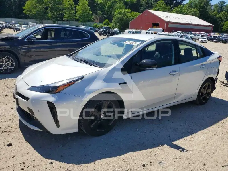 2021 Toyota PRIUS photo