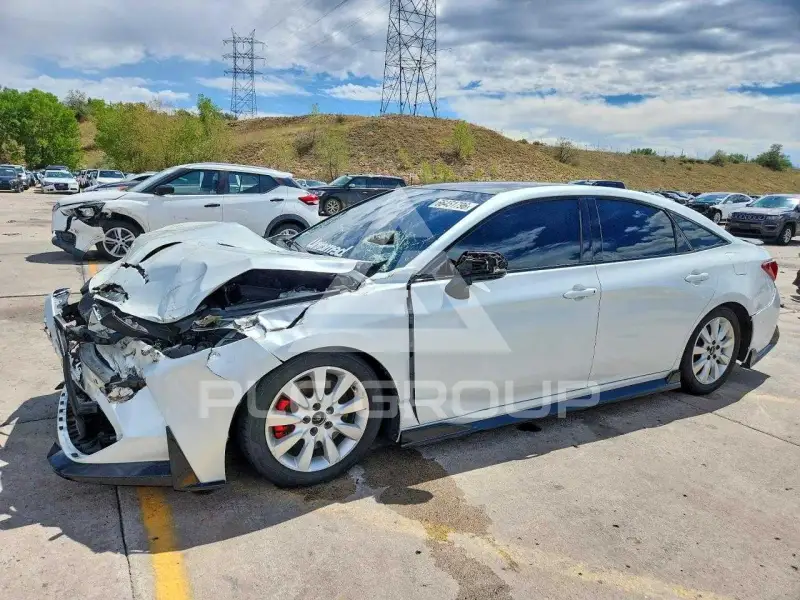 2021 Toyota AVALON фото