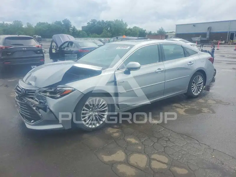2021 Toyota AVALON фото