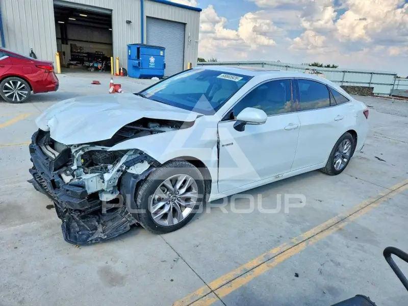 2021 Toyota AVALON фото
