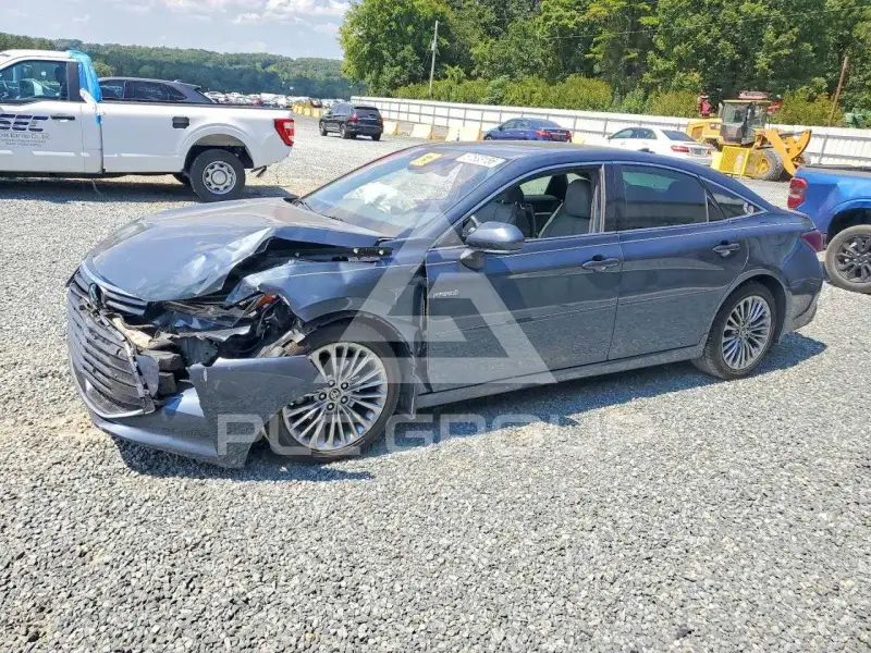2021 Toyota AVALON фото