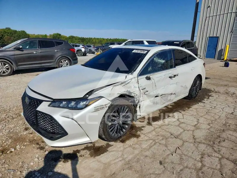 2021 Toyota AVALON фото
