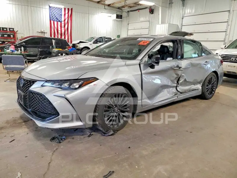 2021 Toyota AVALON фото
