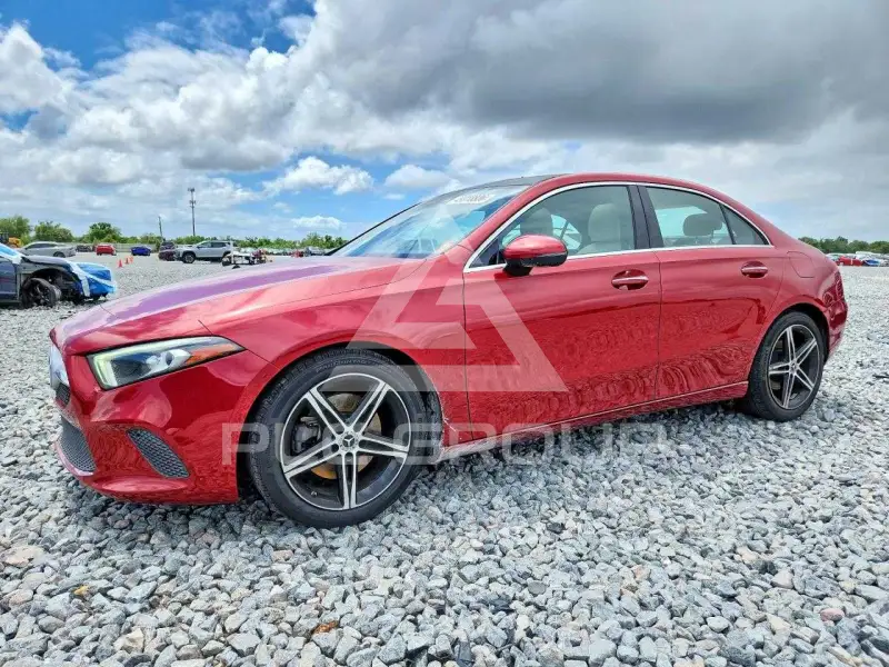2021 Mercedes Benz A фото
