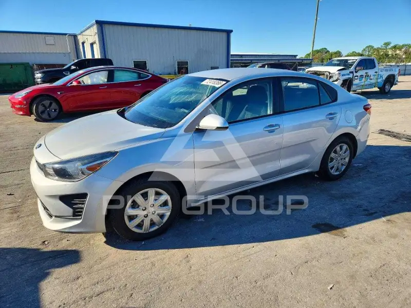 2021 KIA Rio фото