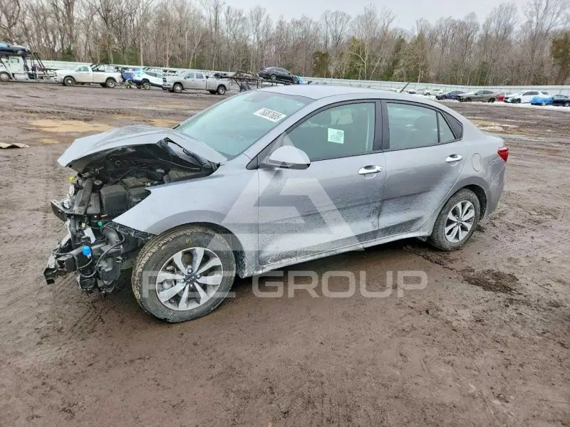 2021 KIA Rio photo