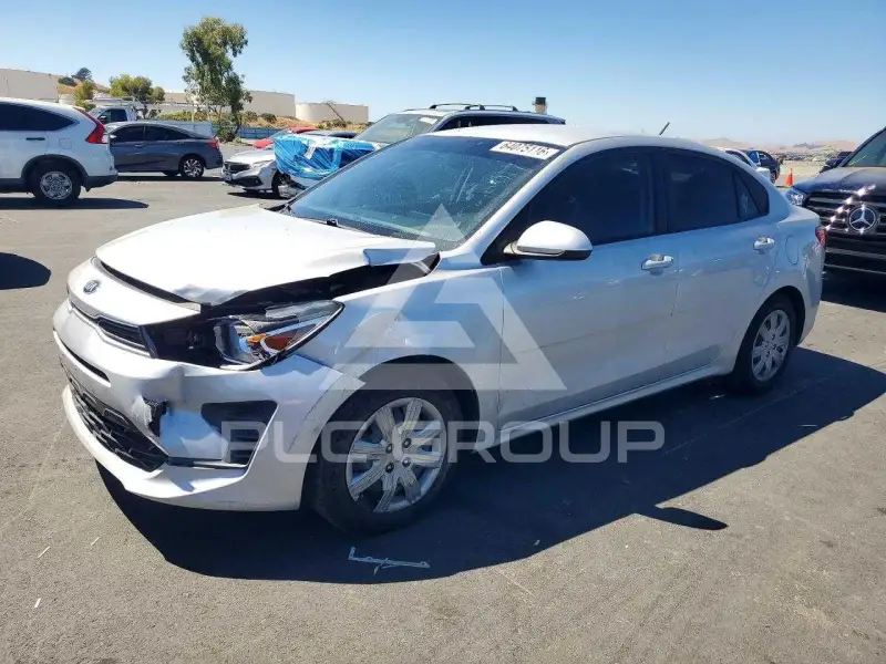 2021 KIA Rio фото