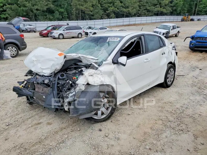2021 KIA Rio фото