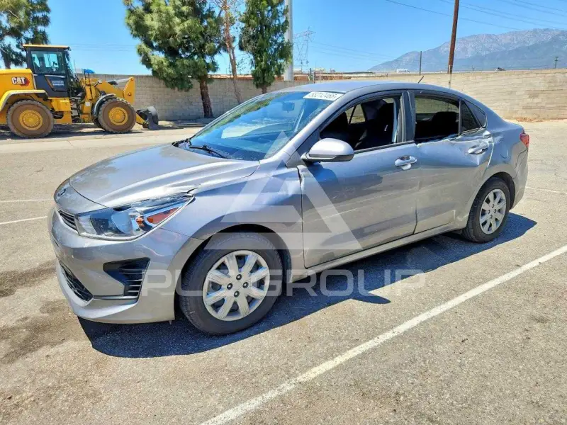 2021 KIA Rio photo