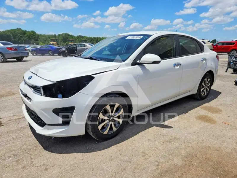 2021 KIA Rio photo