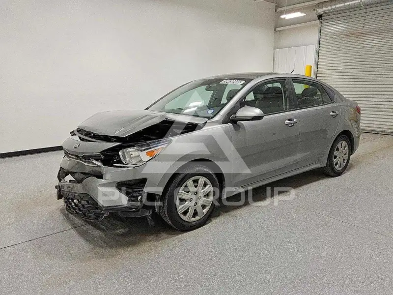 2021 KIA Rio photo