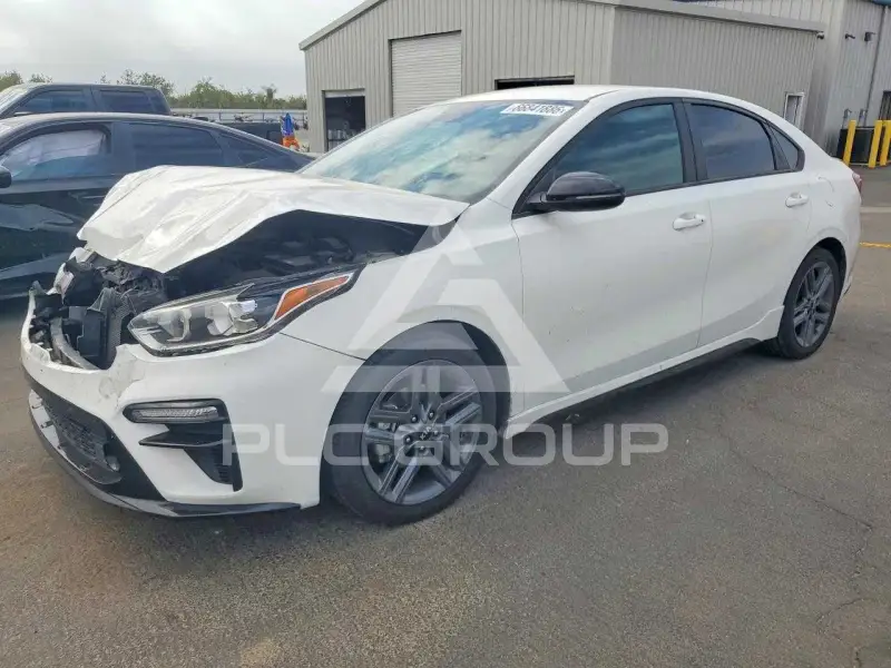 2021 KIA Forte фото