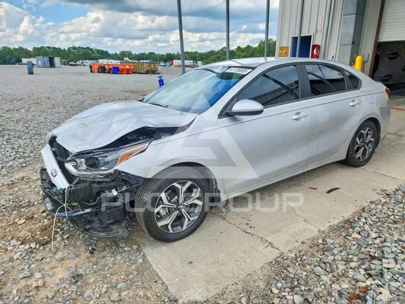 2021 KIA Forte photo