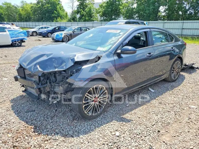 2021 KIA Forte photo