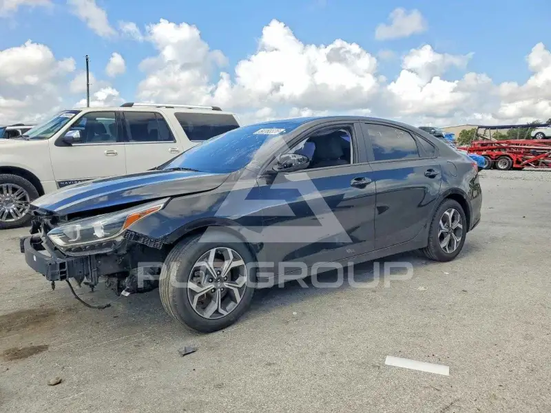 2021 KIA Forte photo