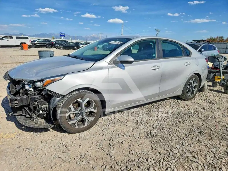 2021 KIA Forte photo