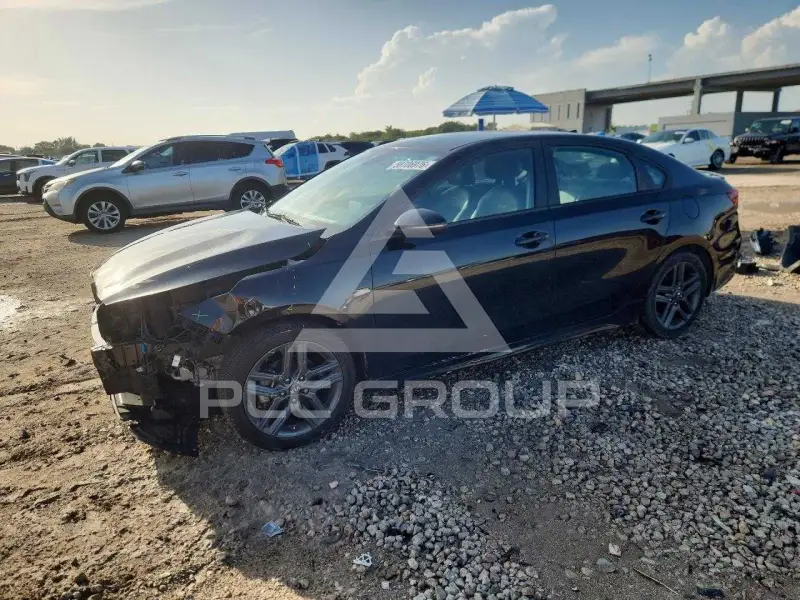 2021 KIA Forte photo