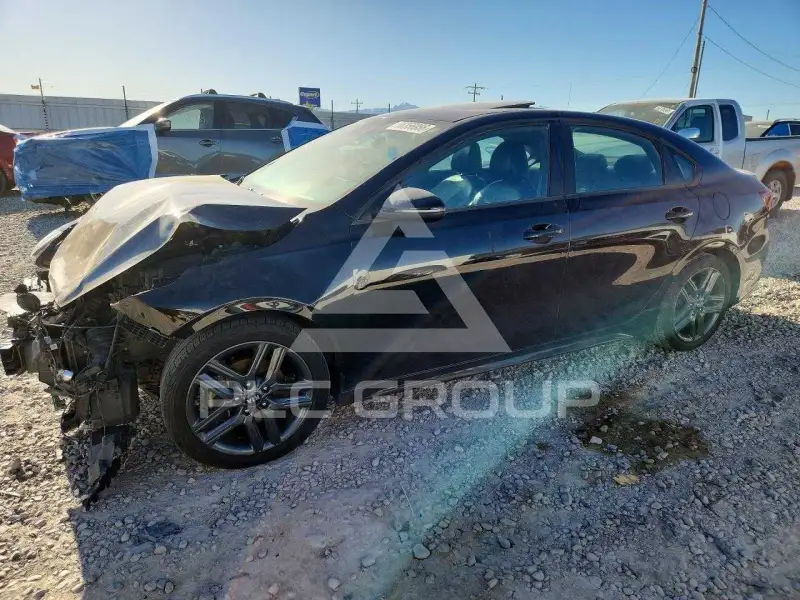 2021 KIA Forte photo