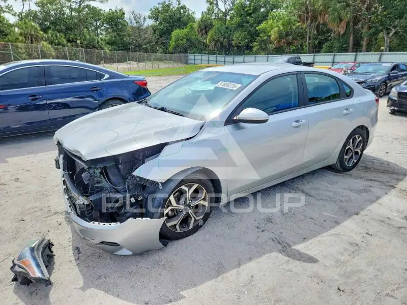 2021 KIA Forte фото