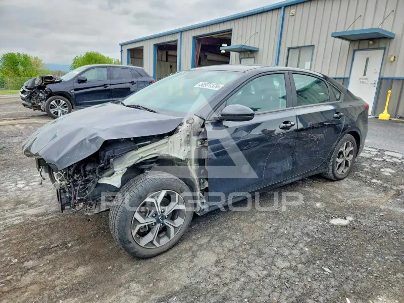 2021 KIA Forte photo