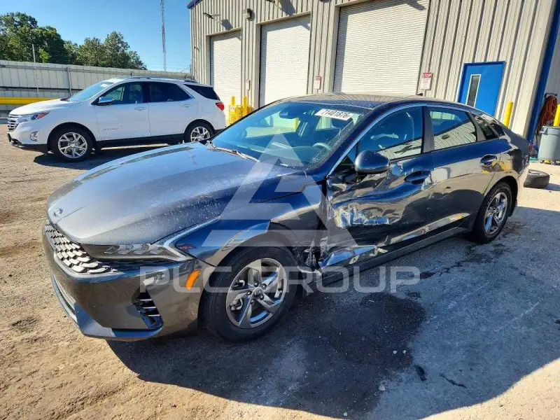 2021 KIA K5 фото
