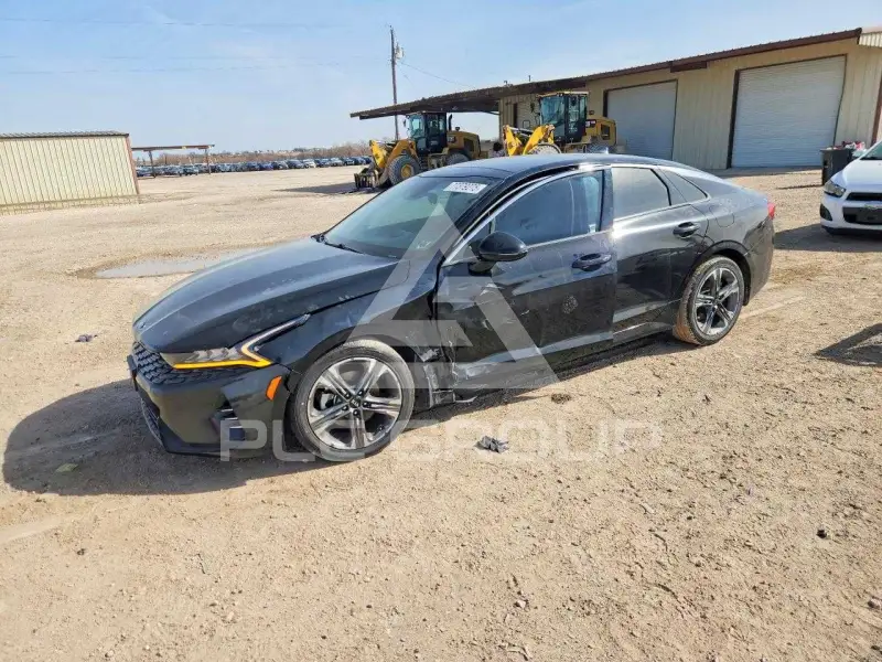 2021 KIA K5 photo
