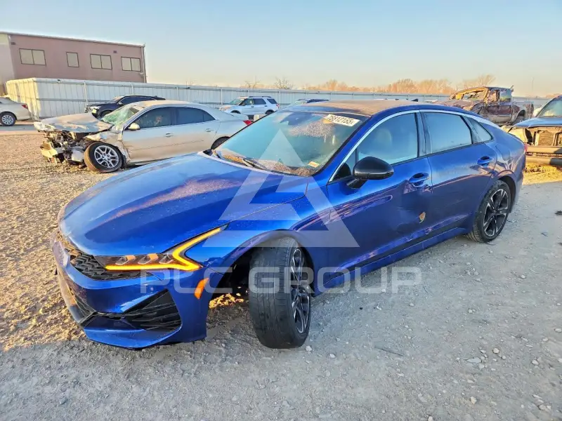 2021 KIA K5 фото
