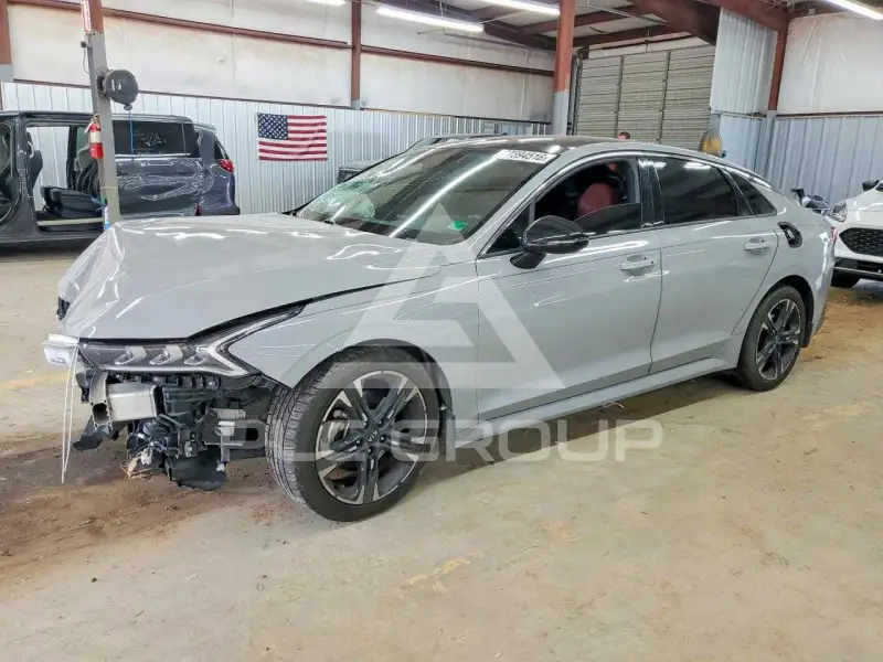 2021 KIA K5 photo