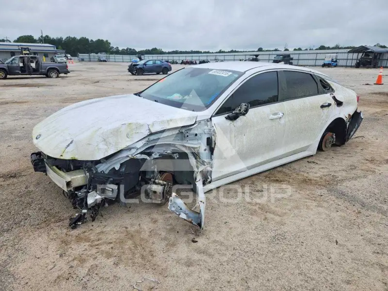 2021 KIA K5 фото