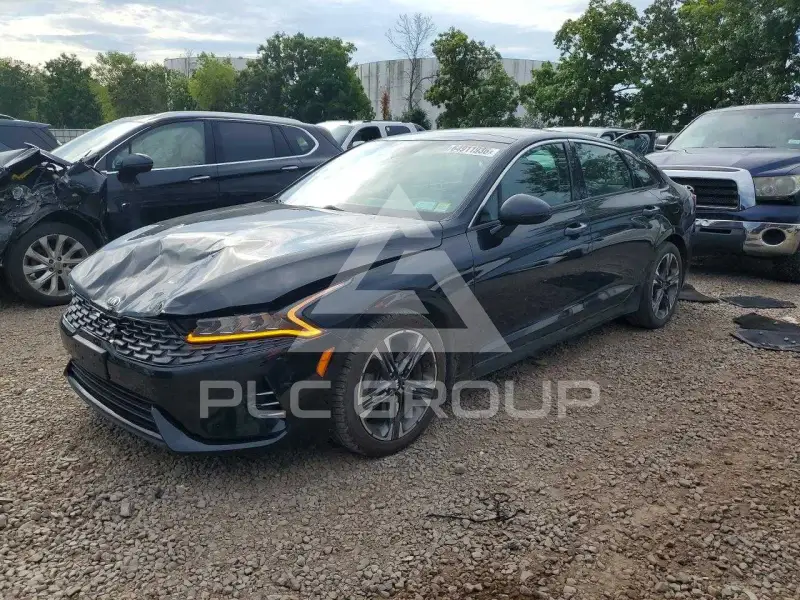 2021 KIA K5 photo
