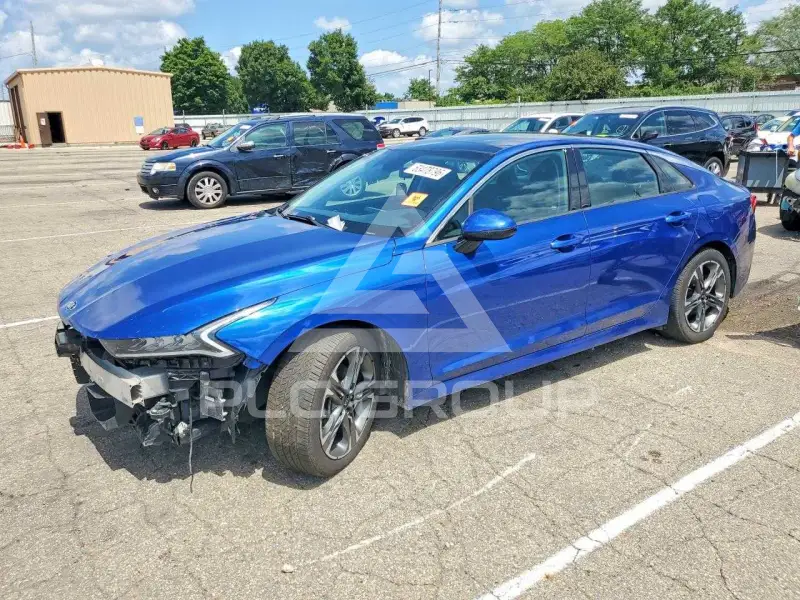 2021 KIA K5 фото
