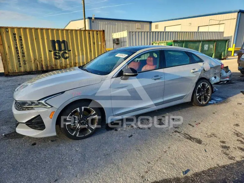 2021 KIA K5 фото