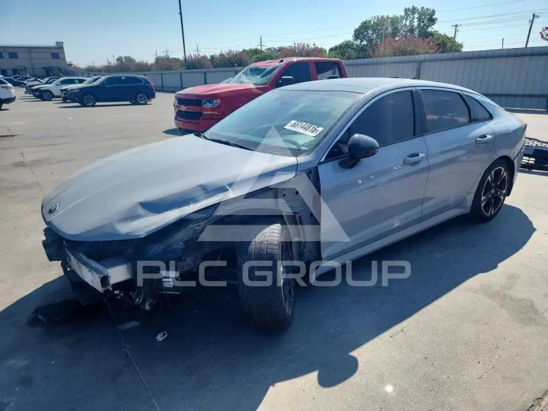 2021 KIA K5 photo