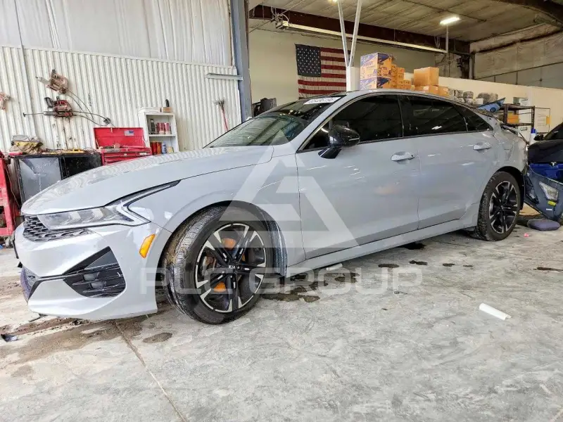 2021 KIA K5 photo