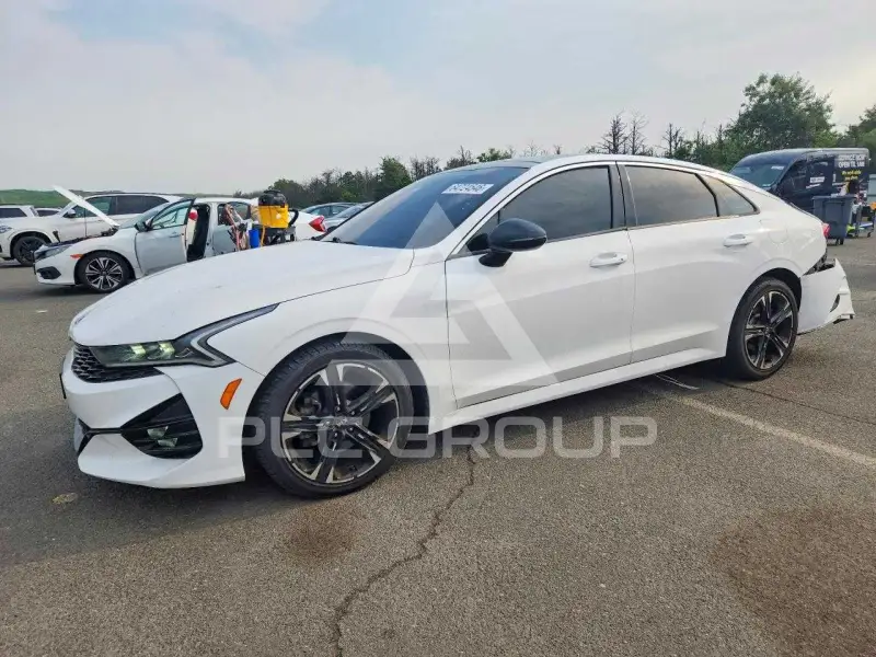 2021 KIA K5 фото
