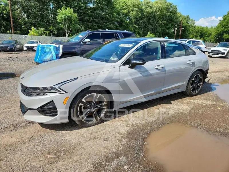 2021 KIA K5 фото