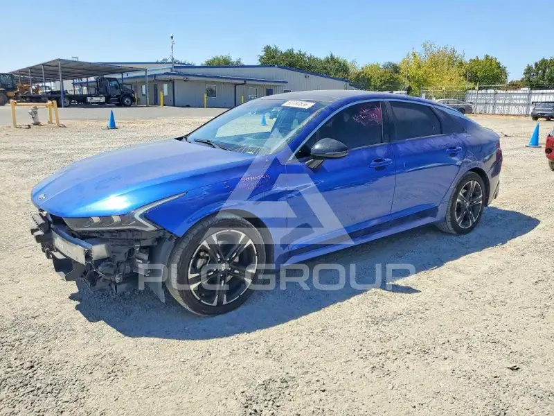 2021 KIA K5 фото