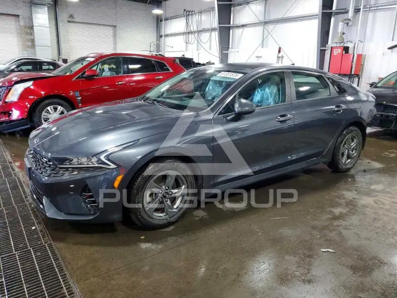 2021 KIA K5 photo