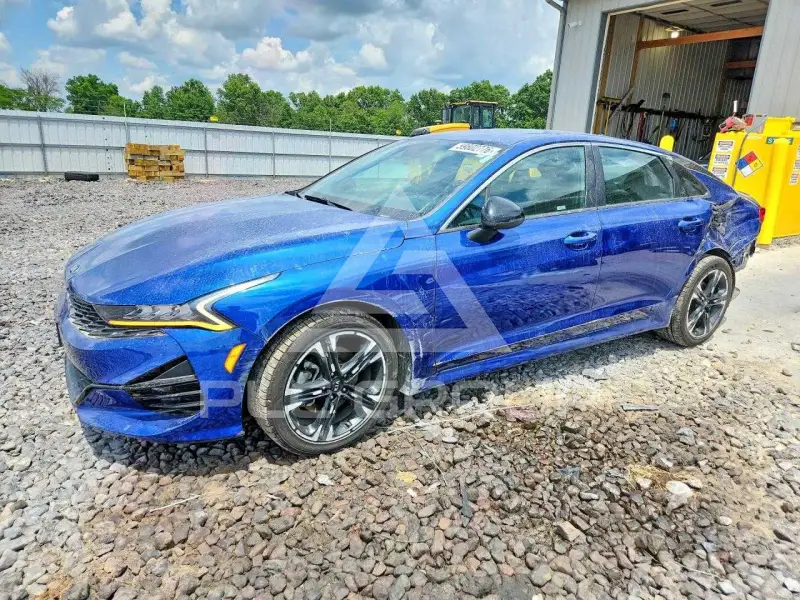 2021 KIA K5 photo