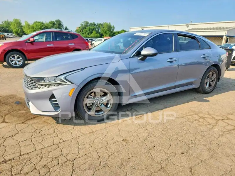2021 KIA K5 photo